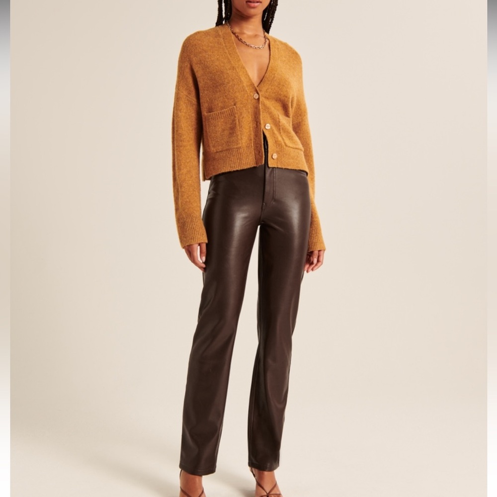 Vegan Leather 90s straight pants